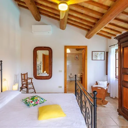 La Girolima 6&2, Emma Villas