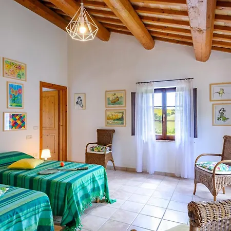 La Girolima 6&2, Emma Villas