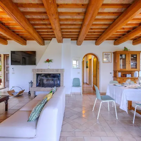 La Girolima 6&2 By Marche *